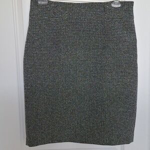 Nine West Black and White Tweed Pencil Skirt Size 12 EUC Side Zipper Back Slit